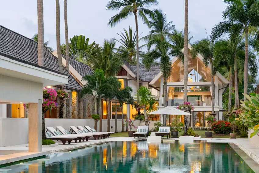 Luxury beachfront pool and tropical family gardens at Mandarin Beach Villa Koh Samui.