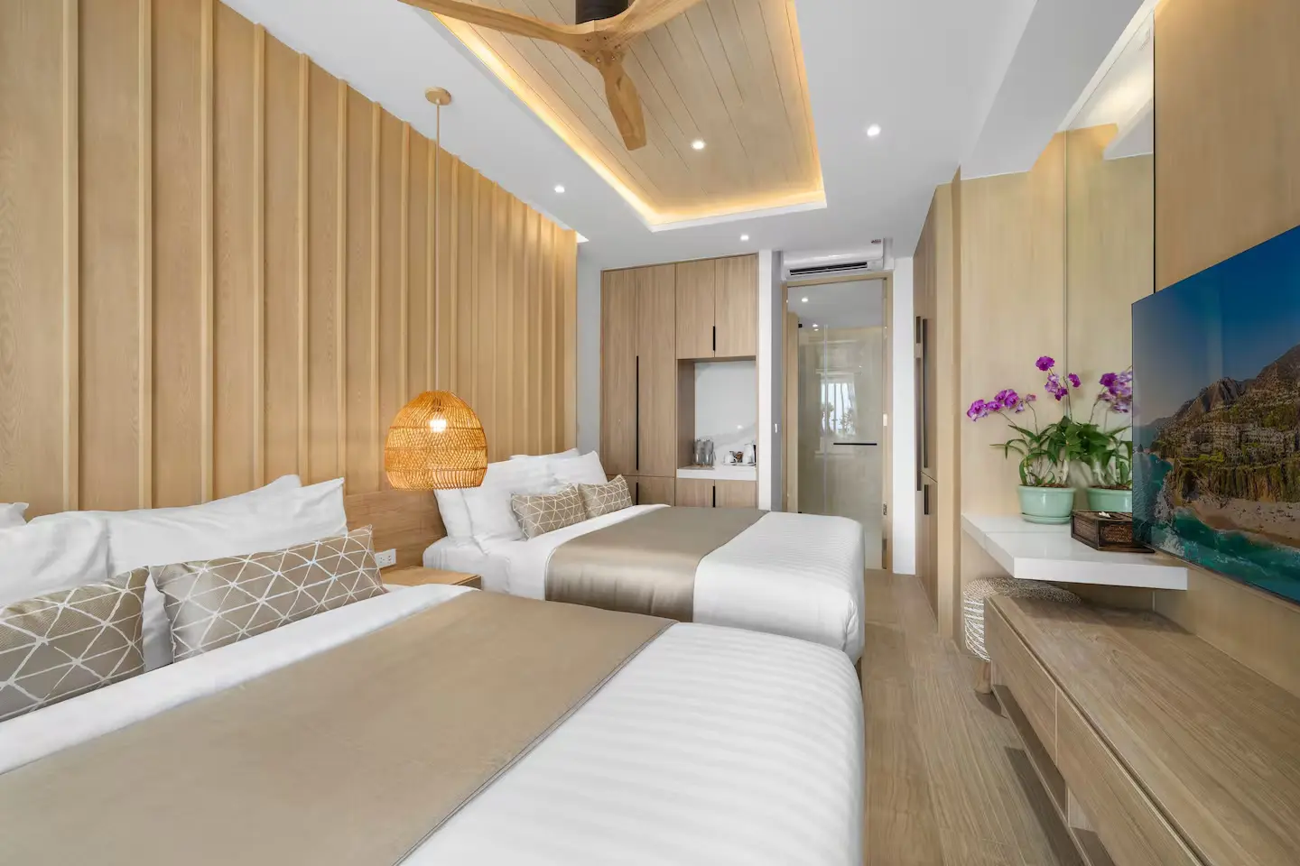 Luxury twin bedroom ideal for children and teenagers at Mandarin Beach Villa Koh Samui.