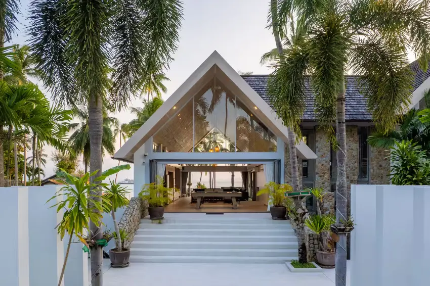 Exclusive tropical beachfront estate entrance designed for luxury multi-generational family holidays in Koh Samui.