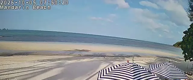 Frame from Mandarin Beach Villa's beachfront camera at Lipa Noi, sampled at 5 Oct 2026, 07:50 Thailand time