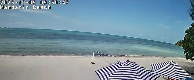 Frame from Mandarin Beach Villa's beachfront camera at Lipa Noi, sampled at 9 Oct 2026, 09:50 Thailand time