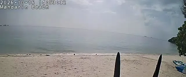 Frame from Mandarin Beach Villa's beachfront camera at Lipa Noi, sampled at 16 Oct 2026, 14:50 Thailand time
