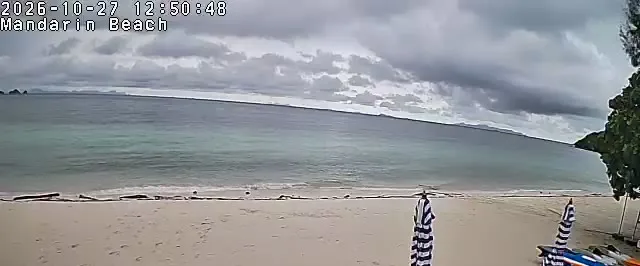 Frame from Mandarin Beach Villa's beachfront camera at Lipa Noi, sampled at 27 Oct 2026, 12:50 Thailand time