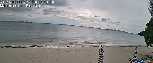 Frame from Mandarin Beach Villa's beachfront camera at Lipa Noi, sampled at 27 Oct 2026, 14:50 Thailand time