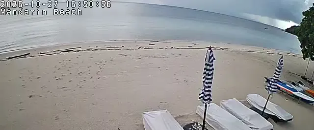 Frame from Mandarin Beach Villa's beachfront camera at Lipa Noi, sampled at 27 Oct 2026, 16:50 Thailand time