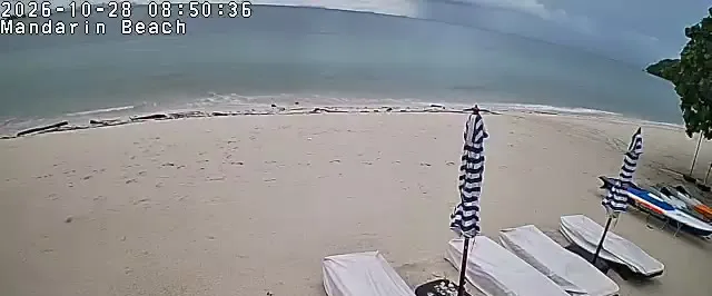 Frame from Mandarin Beach Villa's beachfront camera at Lipa Noi, sampled at 28 Oct 2026, 08:50 Thailand time
